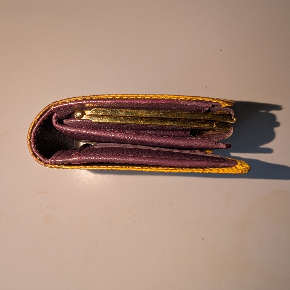Louis Vuitton Yellow Epi Leather Kisslock Wallet - Picture 5 of 14